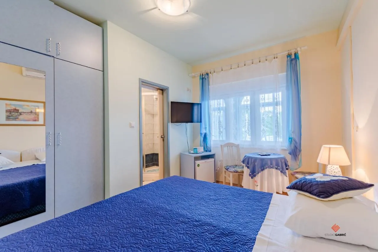 Guesthouse Rooms Split Panzió