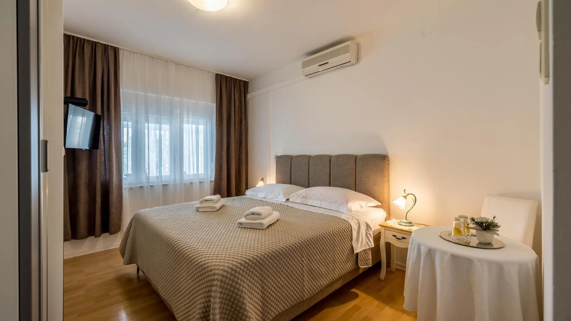 *** Bed & Breakfast Guesthouse Rooms Split Croatia