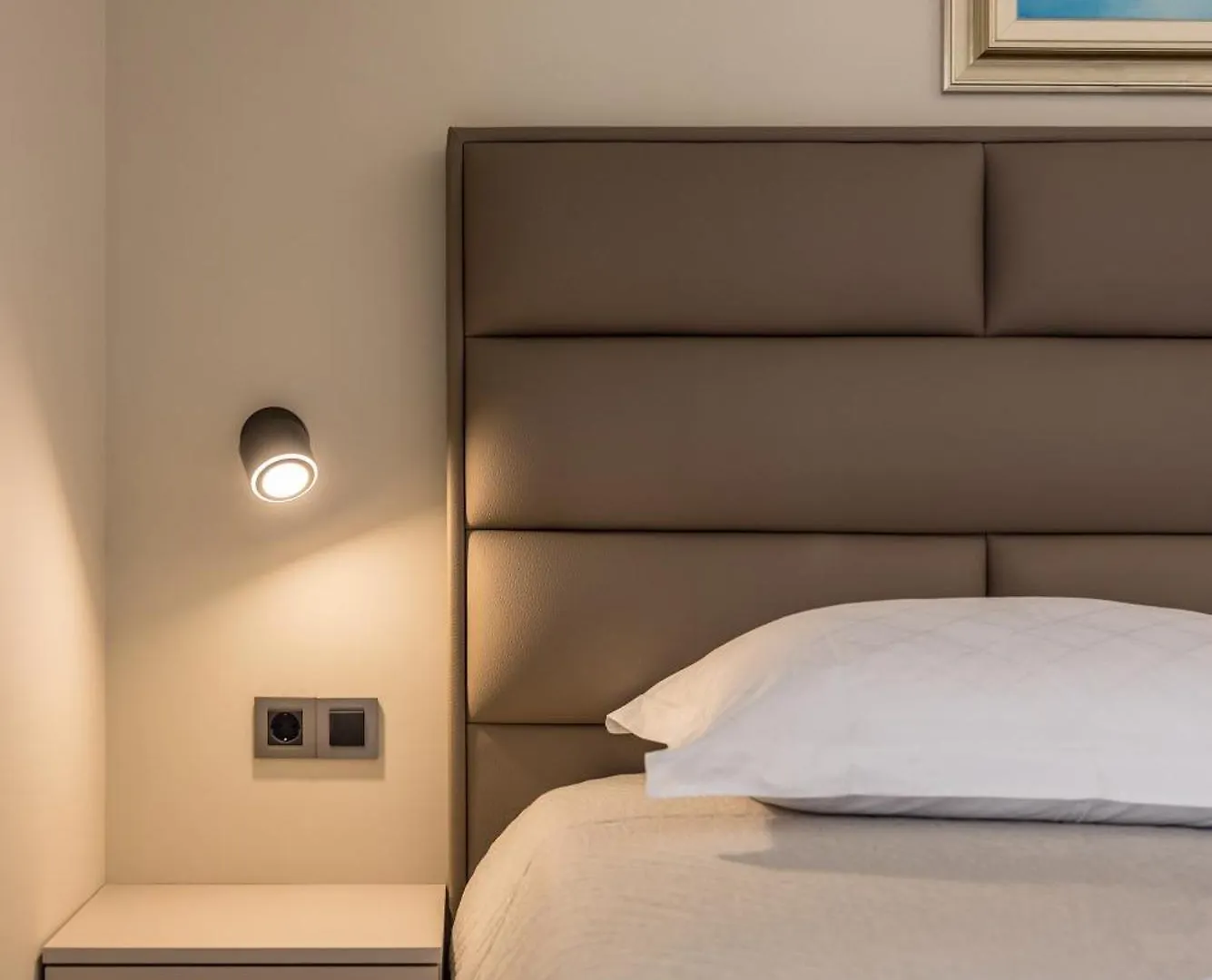 Guesthouse Rooms Split Oda ve Kahvaltı