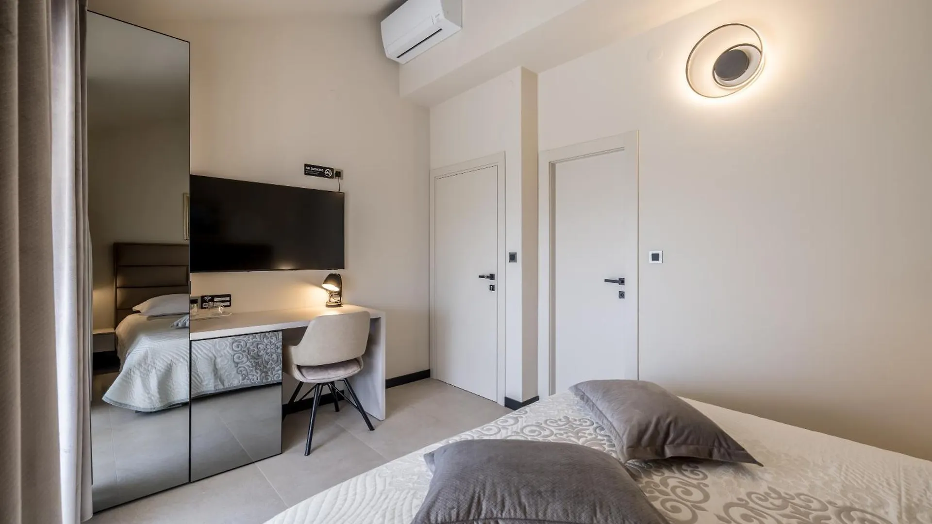 Guesthouse Rooms Split 3*,  Hırvatistan